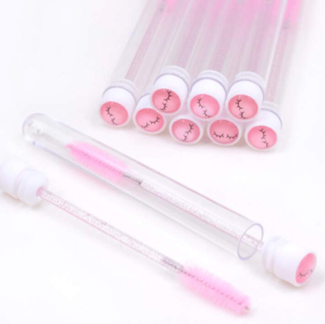 Lash Brush with case 